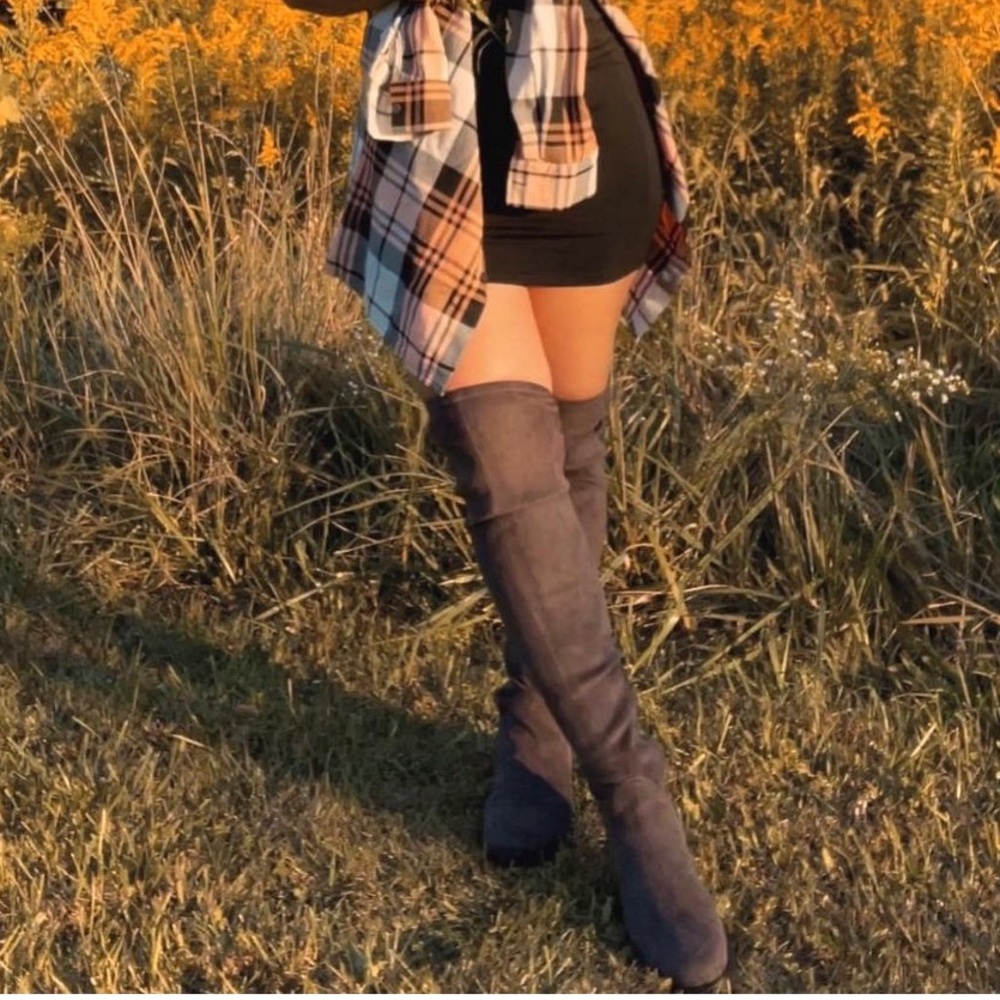 Grey boots - Picture 2 of 4